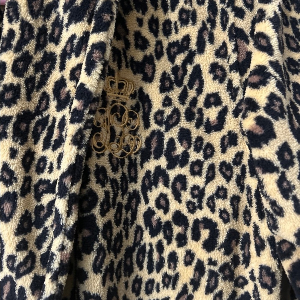 Lauren Ralph Lauren Leopard Print Robe - Picture 2 of 6